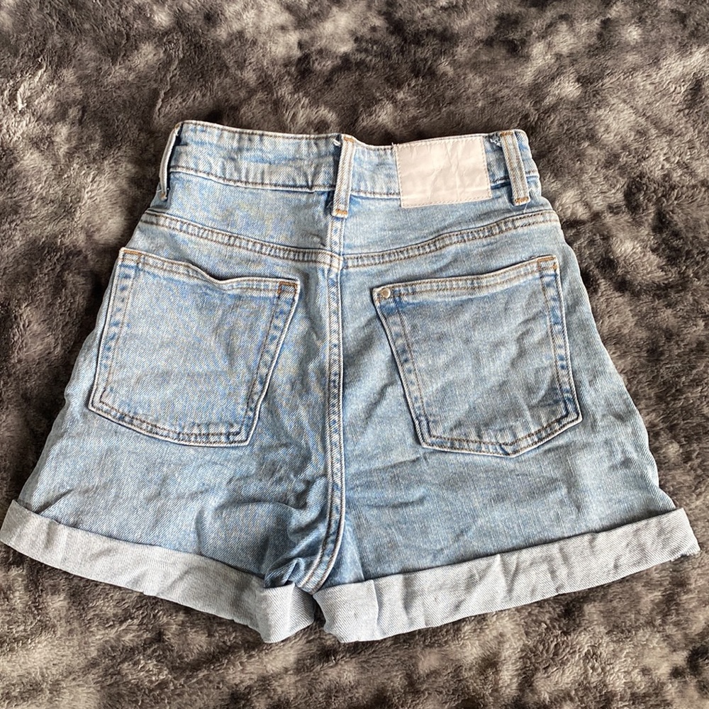 H&M &Denim High Waisted Mom Shorts Vintage Style 0 - Picture 2 of 2